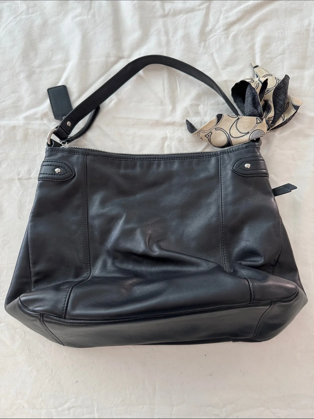 Coach smooth black